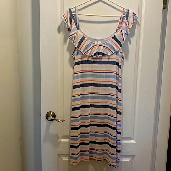 Summer dress - Picture 1 of 3